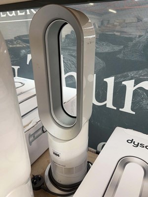 Lot 2006 - Dyson Hot & Cool Jet Focus Tower Fan (without...