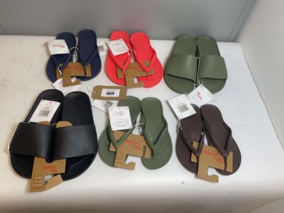 Lot 6x Pairs of Archies slides in various styles...