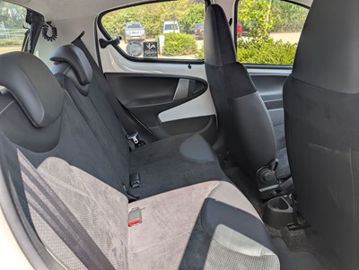 Lot (KR13 SVV) 2013 Toyota Aygo VVT-I ICE 5-door...