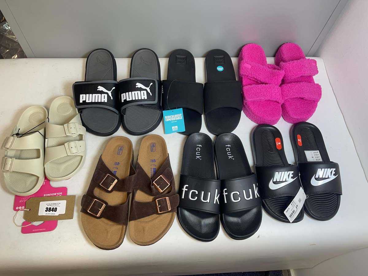 Lot 7x Pairs of slides to include Oodie, Nike,...