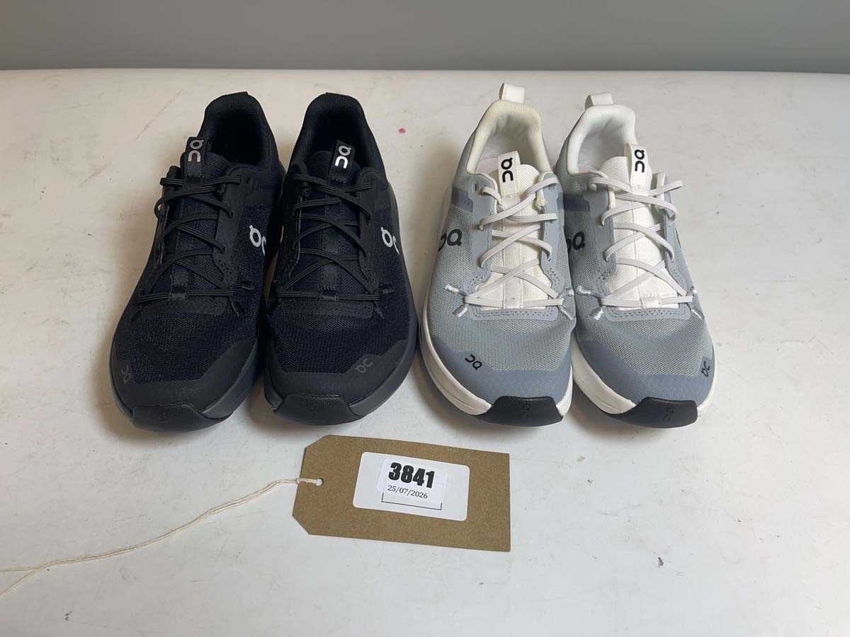 Lot 2x Pairs of children's On Cloud Running...