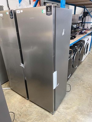 Lot 2102 - Hisense single door upright fridge