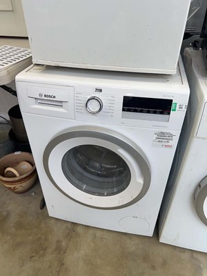 Lot 2110 - Bosch Serie 4 8Kg EcoSilence Drive washing...