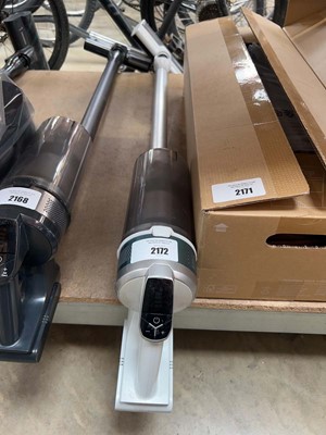 Lot 2172 - Samsung Jet 70 cordless stick vacuum cleaner...