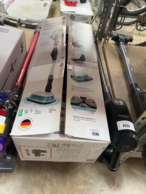 Lot 2174 - Boxed Bosch Unlimited 7 Pro Hygiene Aqua steam...