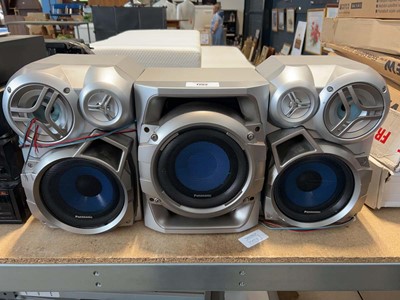 Lot 1752 - Panasonic SBWAK 520 CD stereo system including...