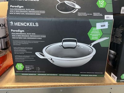 Lot 1669 - Henckels Paradigm 12in. wok, boxed