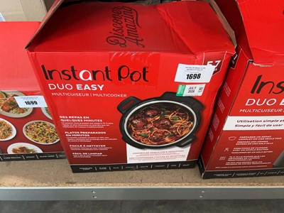 Lot 1698 - Instant Pot Duo Easy 7-in1 electric multi...