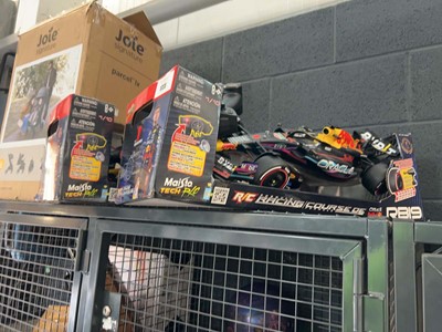 Lot 1723 - 2 Maisto Tech remote control F1 cars, boxed