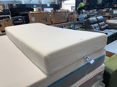 Lot 1461 - Silent Night single memory foam mattress