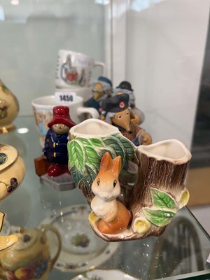 Lot 1450 - Half a shelf of mixed collectibles including...