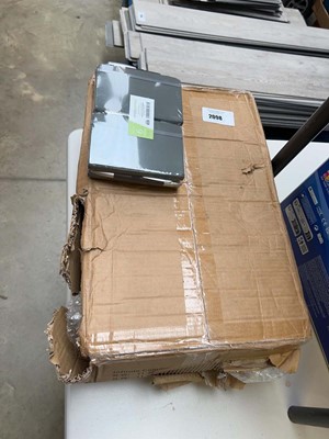 Lot 2098 - Box containing a large quantity of Simply...