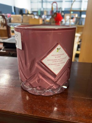 Lot 1459 - Wild Rhubarb and lime scented candle