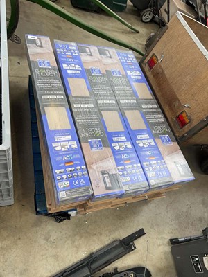 Lot 2339 - Pallet containing a large qty of Golden Select...