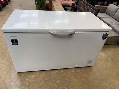 Lot 2321 - HiSense chest freezer in a white finish