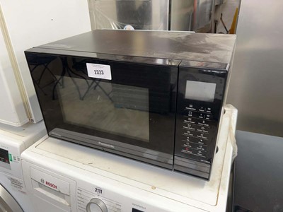 Lot 2323 - Panasonic NN-CT56JB digital microwave oven in...