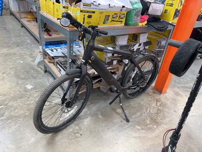 Lot 2246 - Stromer electric bike in black with battery,...