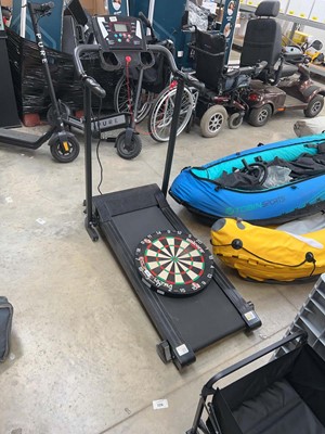 Lot 2256 - Running machine with pace monitor
