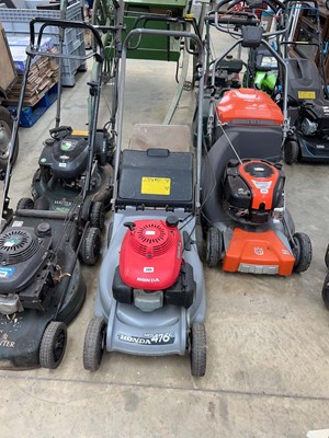 Lot 2474 - Honda HRB 476C self propelled petrol lawnmower...