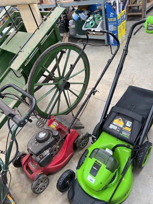 Lot 2483 - Mountfield hand propelled petrol lawnmower. No...
