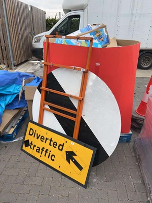 Lot 2505 - Road signs and stack of traffic cones