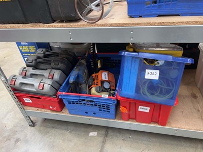 Lot 2527 - 4 crates of mixed tooling