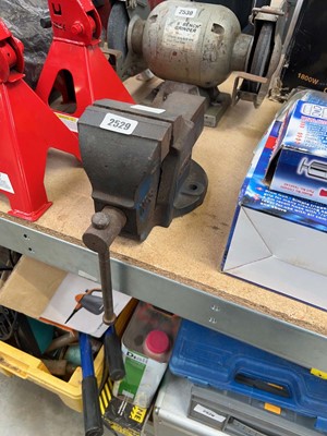 Lot 2529 - Record No 3 bench mounted work vice