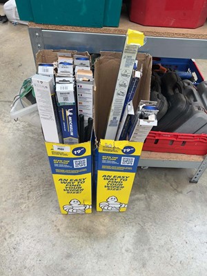 Lot 2537 - Quantity of Michelin wiper blades
