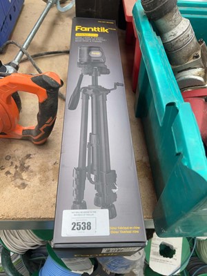 Lot 2538 - Boxed Fanttik laser level and tripod