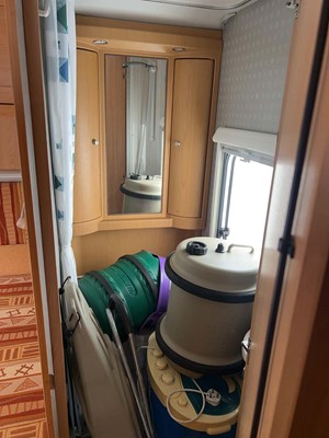 Lot 4330 - Burstner Ventana Classic single axle caravan...