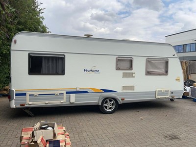 Lot 4330 - Burstner Ventana Classic single axle caravan...