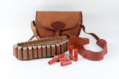Lot 2001 - (S2) Canvas and leather cartridge bag with 47...