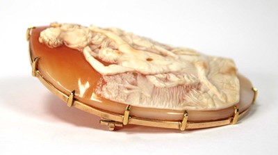 Lot 502 - A 15ct yellow gold mounted cameo brooch carved...