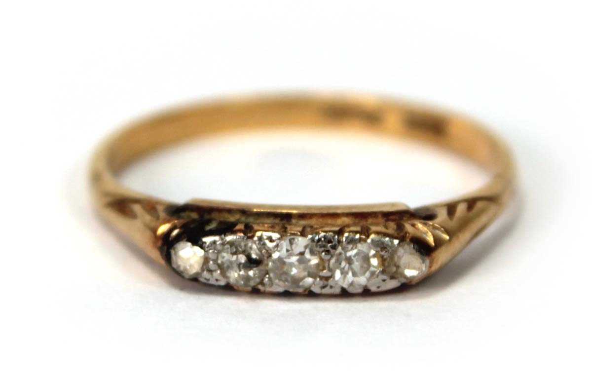 Lot 505 - An 18ct yellow gold and platinum highlighted...