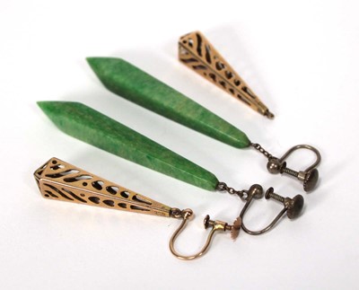 Lot 512 - A pair of 9ct yellow gold ear pendants of...