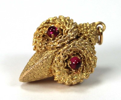 Lot 513 - A (?)French textured yellow metal pendant in...