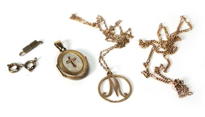 Lot 531 - A 9ct yellow gold fine chainlink necklace...