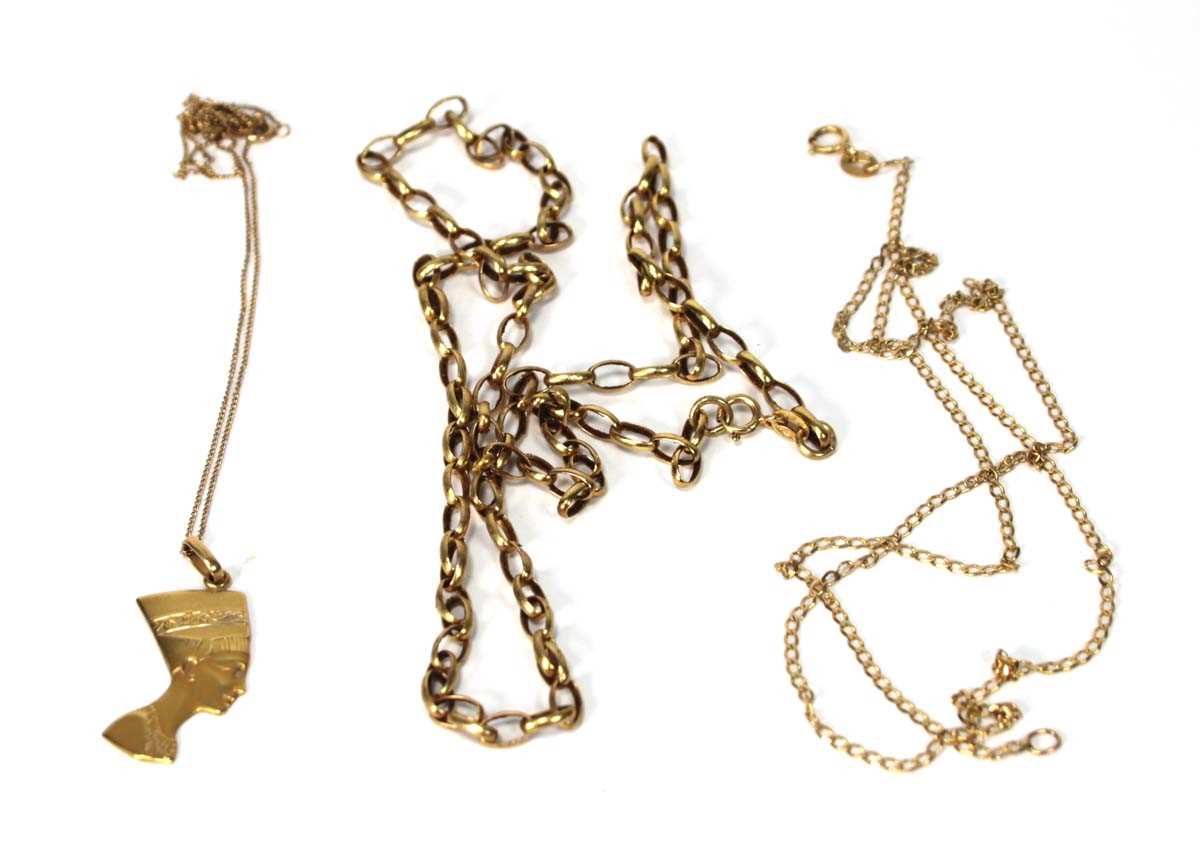 Lot 569 - A 9ct yellow gold chainlink necklace, l. 50 cm,...
