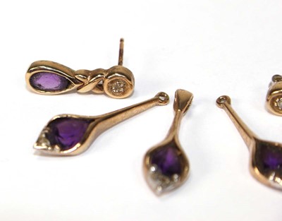 Lot 575 - Two pairs of 9ct yellow gold earrings set...