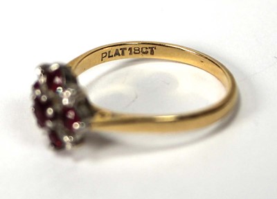 Lot 579 - An 18ct yellow gold and platinum highlighted...