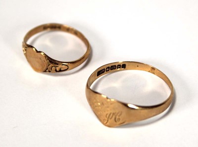 Lot 612 - Two 9ct yellow gold heart design signet rings,...