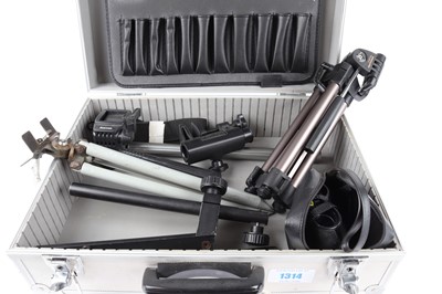 Lot 1314 - Case containing various spotting scope...