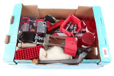 Lot 2901 - Tray of assorted Lee reloading equipment inc....