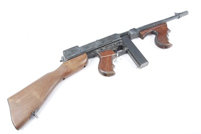 Lot 1613 - (S37) Replica Thompson Sub Machine Gun