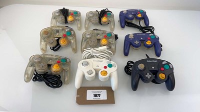 Lot 1077 - 9x Nintendo GameCube controllers