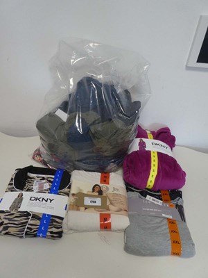Lot 1748 - Approx. 25 items of ladies & men's...