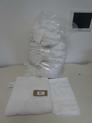 Lot 1760 - Bag containing x37 hand towels & x1 bath...