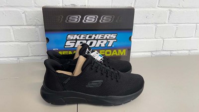 Lot 1778 - Boxed pair of men's Skechers hands free swift...