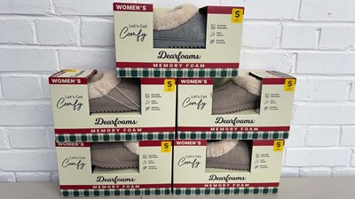 Lot 1831 - x5 boxed pairs of ladies Dearfoam memory foam...