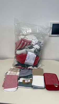 Lot 1911 - Bag containing a very large quantity of tea...